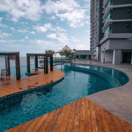 Cozy Seaview Studio At Imperium Residence Tanjung Lumpur Куантан Экстерьер фото