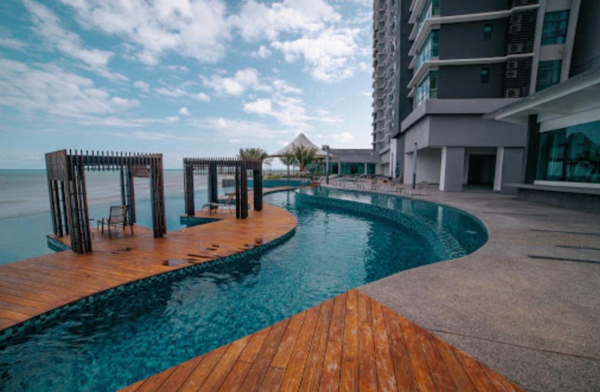 Cozy Seaview Studio At Imperium Residence Tanjung Lumpur Куантан Экстерьер фото